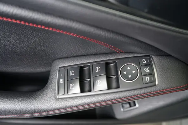 Mercedes-Benz CLA 180 d Shooting Brake AMG Line Aut. 21