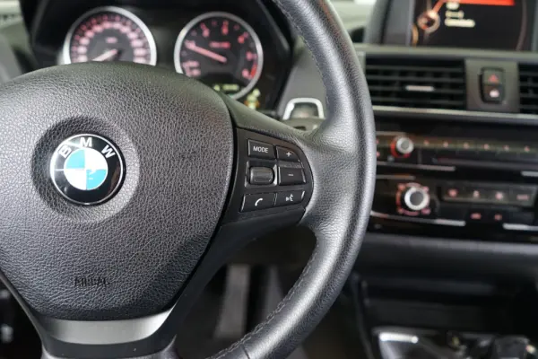 BMW 116 d Line Urban 21