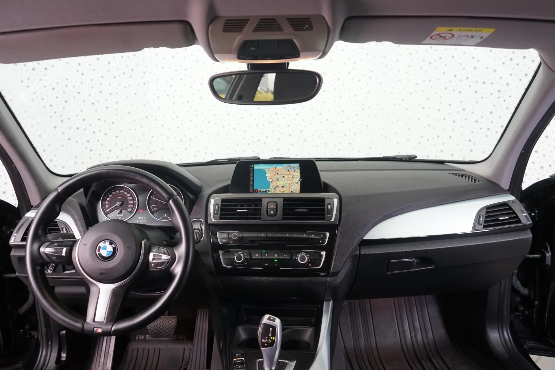 BMW 116 d Line Luxury Auto 14