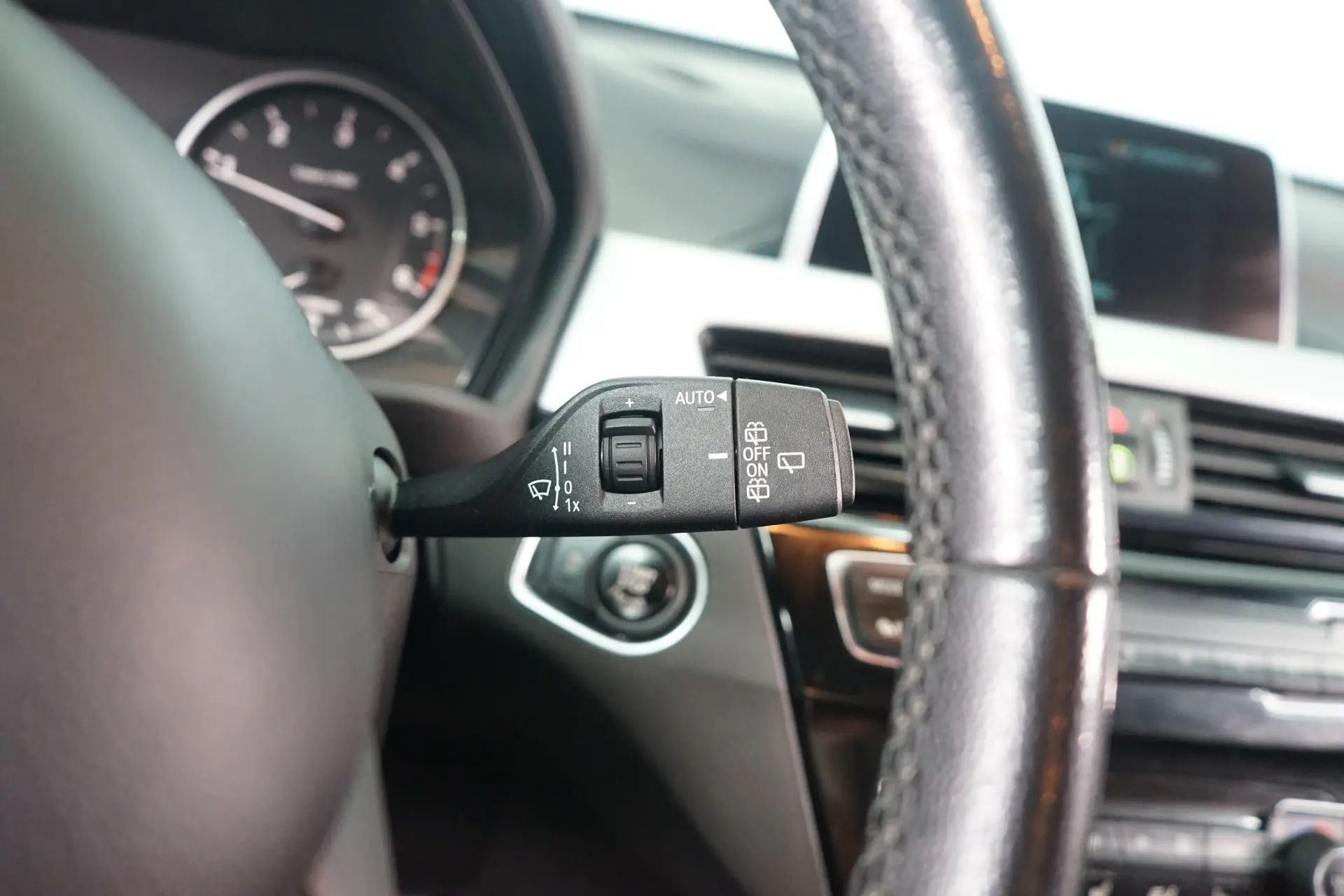 BMW X1 20 d xDrive Auto Line Sport 23
