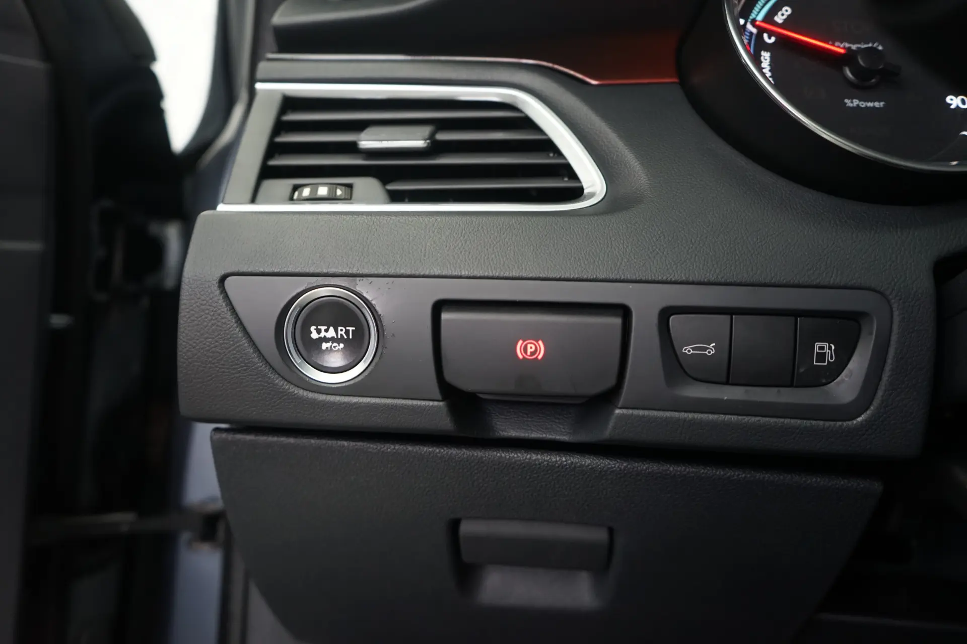Peugeot 508 RXH 2.0 HDi Hybrid4 2-Tronic 26