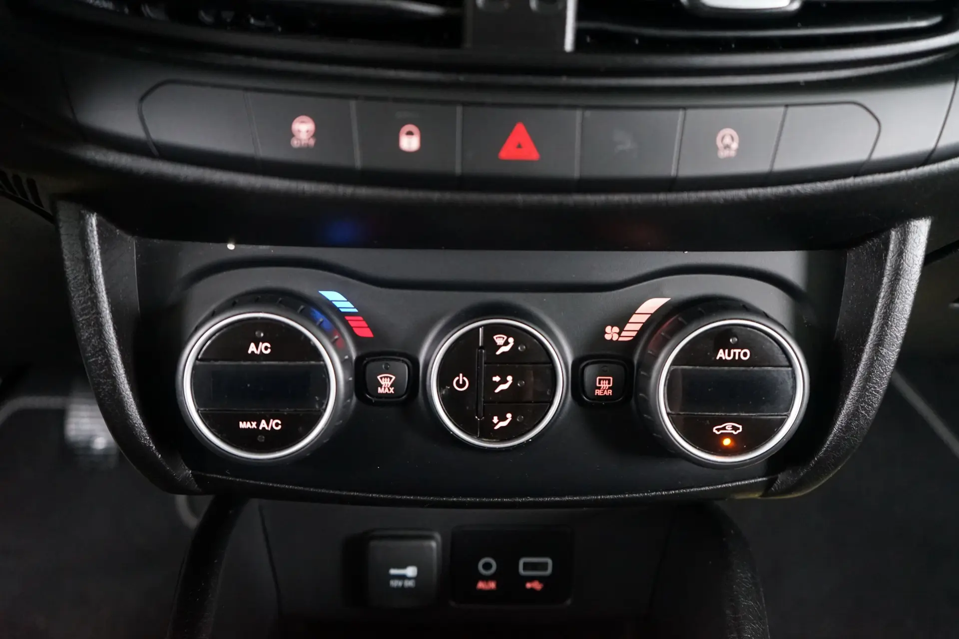 Fiat Tipo Station Wagon 1.3 M-Jet Lounge 29