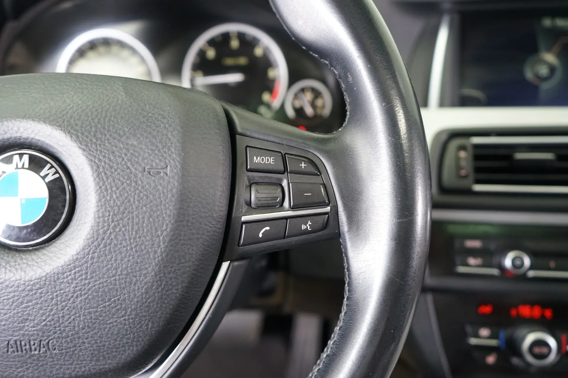 BMW 520 d Exclusive Auto 129g 22