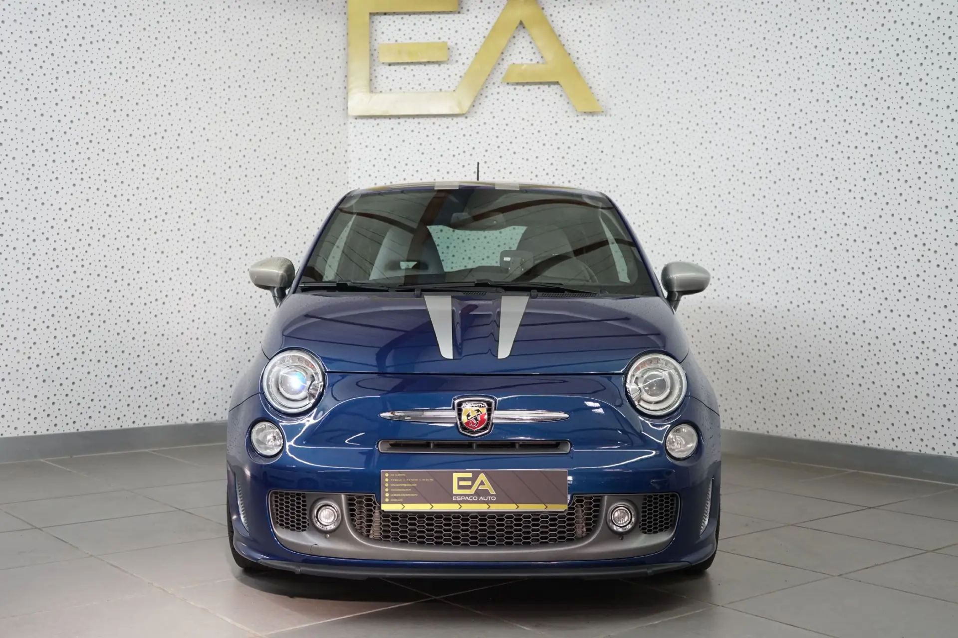 Abarth 695 Outro 2