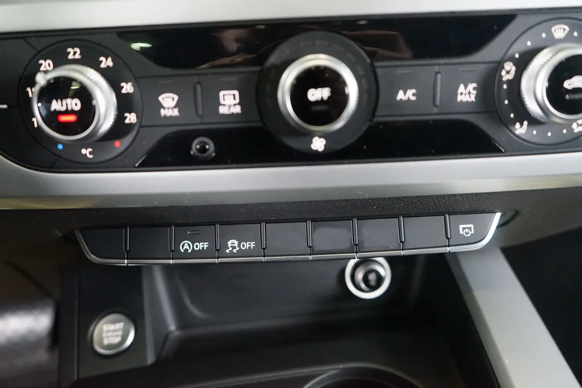 Audi A4 Avant 2.0 TDi Multitronic Exclusive 33