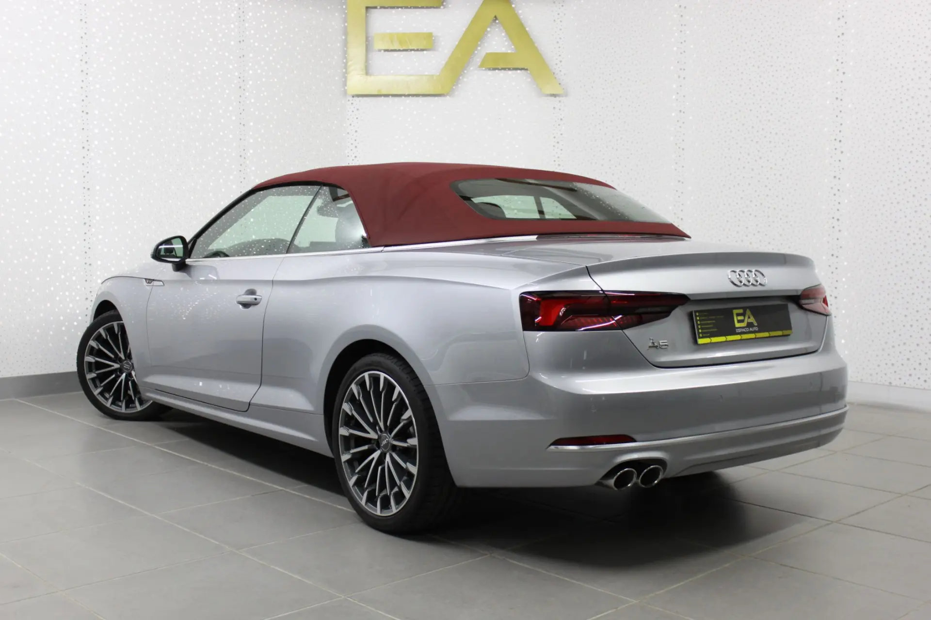 Audi A5 Cabrio 2.0 TDi S-line S tronic 8