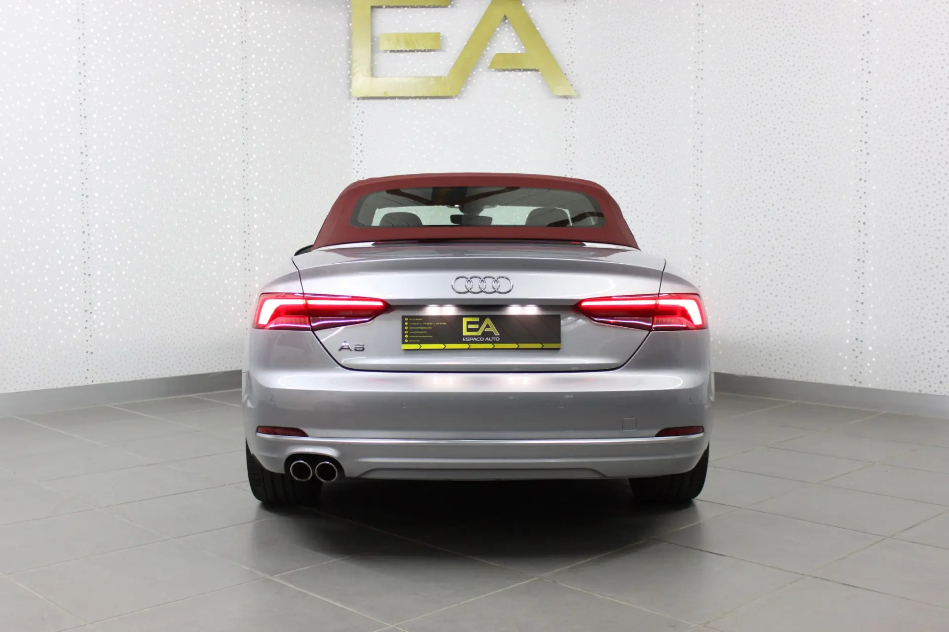 Audi A5 Cabrio 2.0 TDi S-line S tronic 10