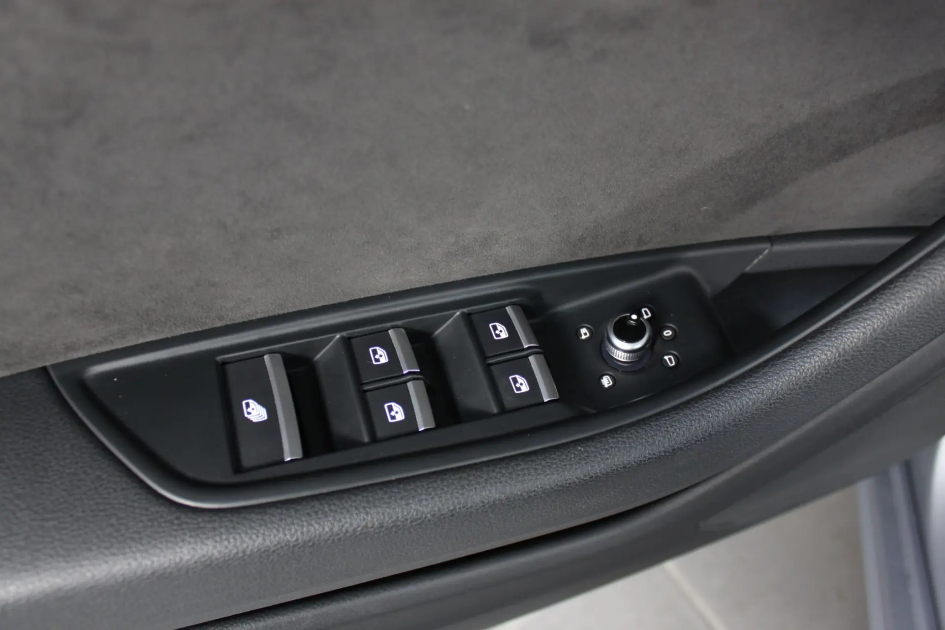 Audi A5 Cabrio 2.0 TDi S-line S tronic 15