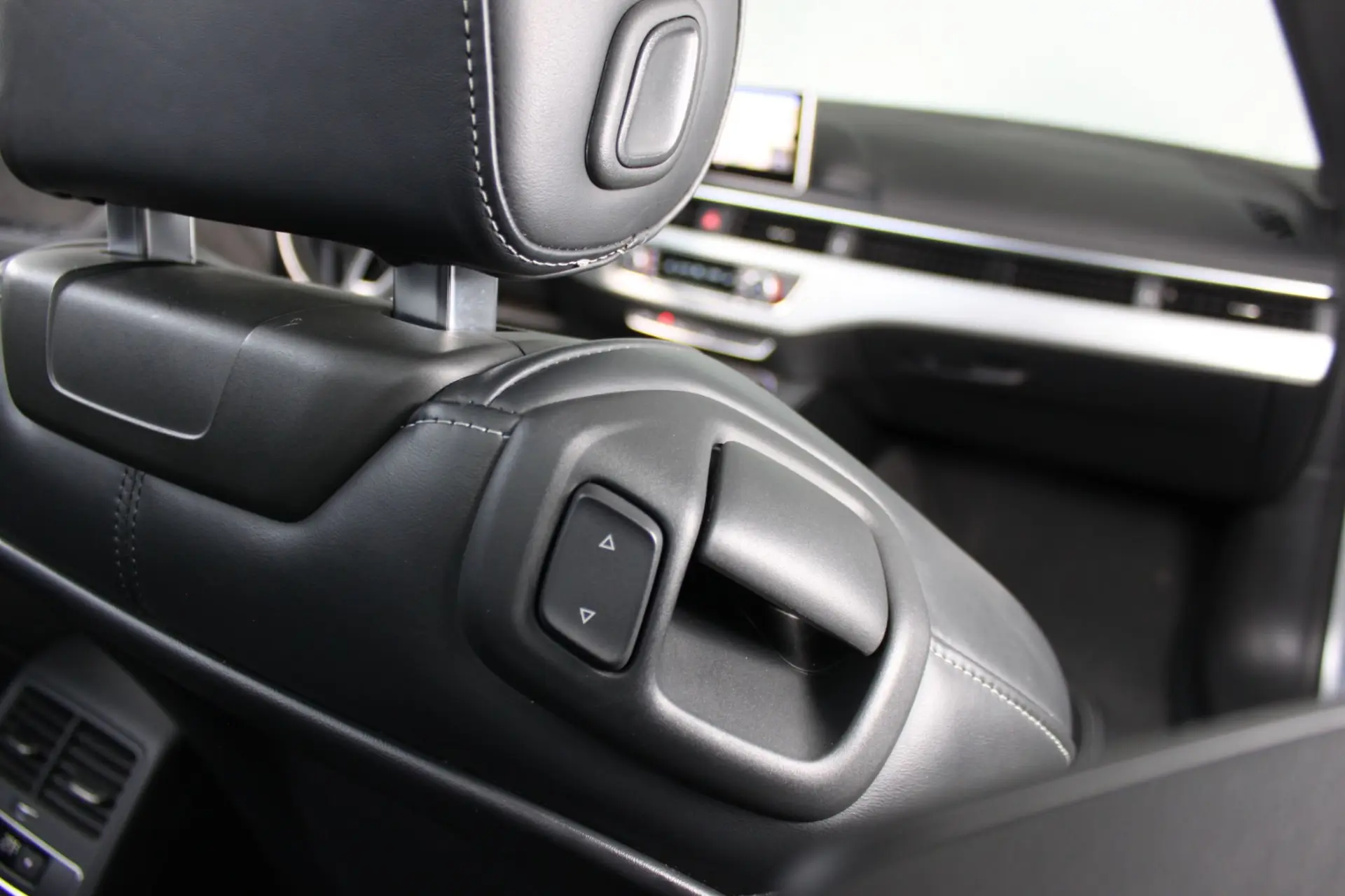 Audi A5 Cabrio 2.0 TDi S-line S tronic 42