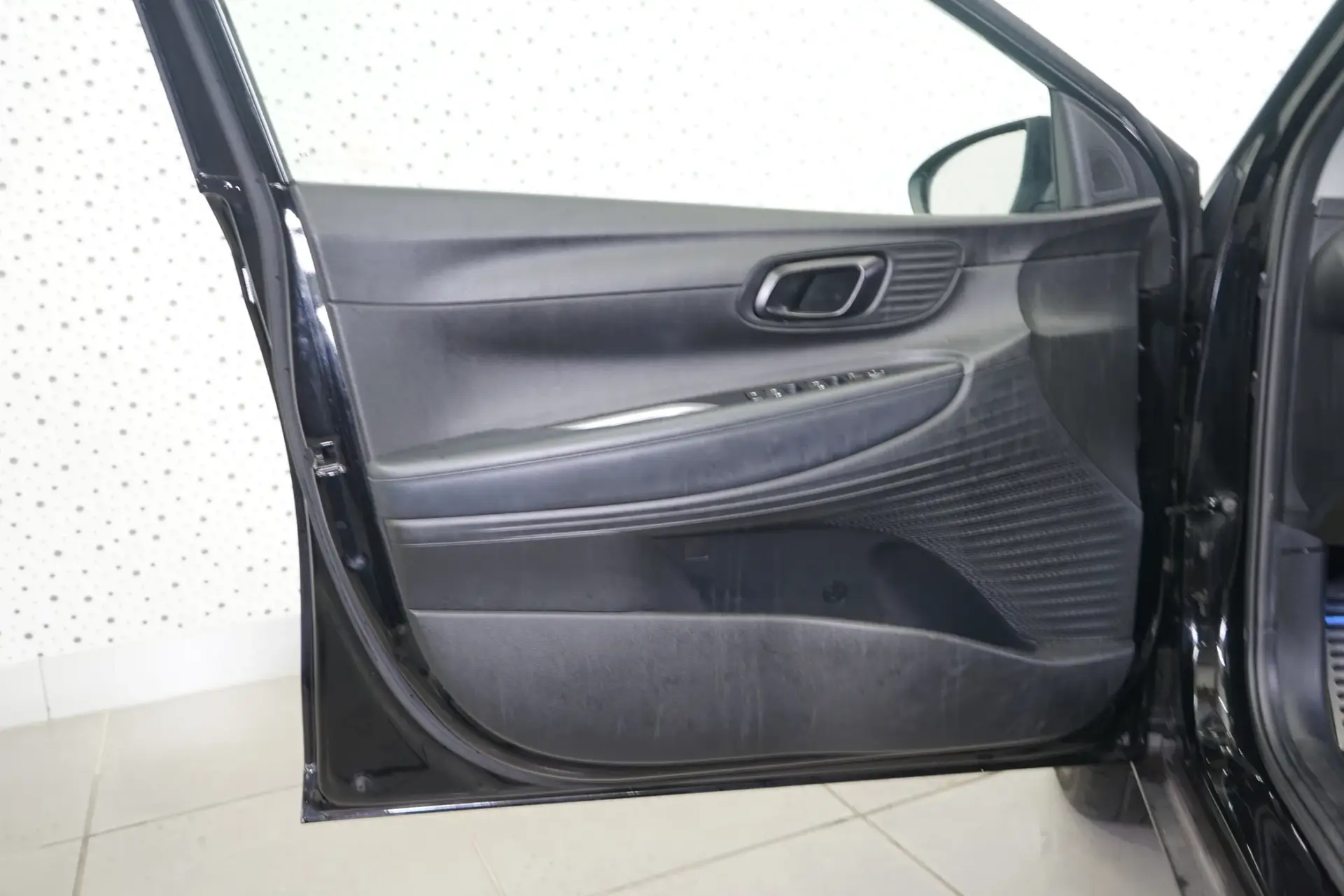 Hyundai Bayon 1.0 T-GDI Connect & Go 19
