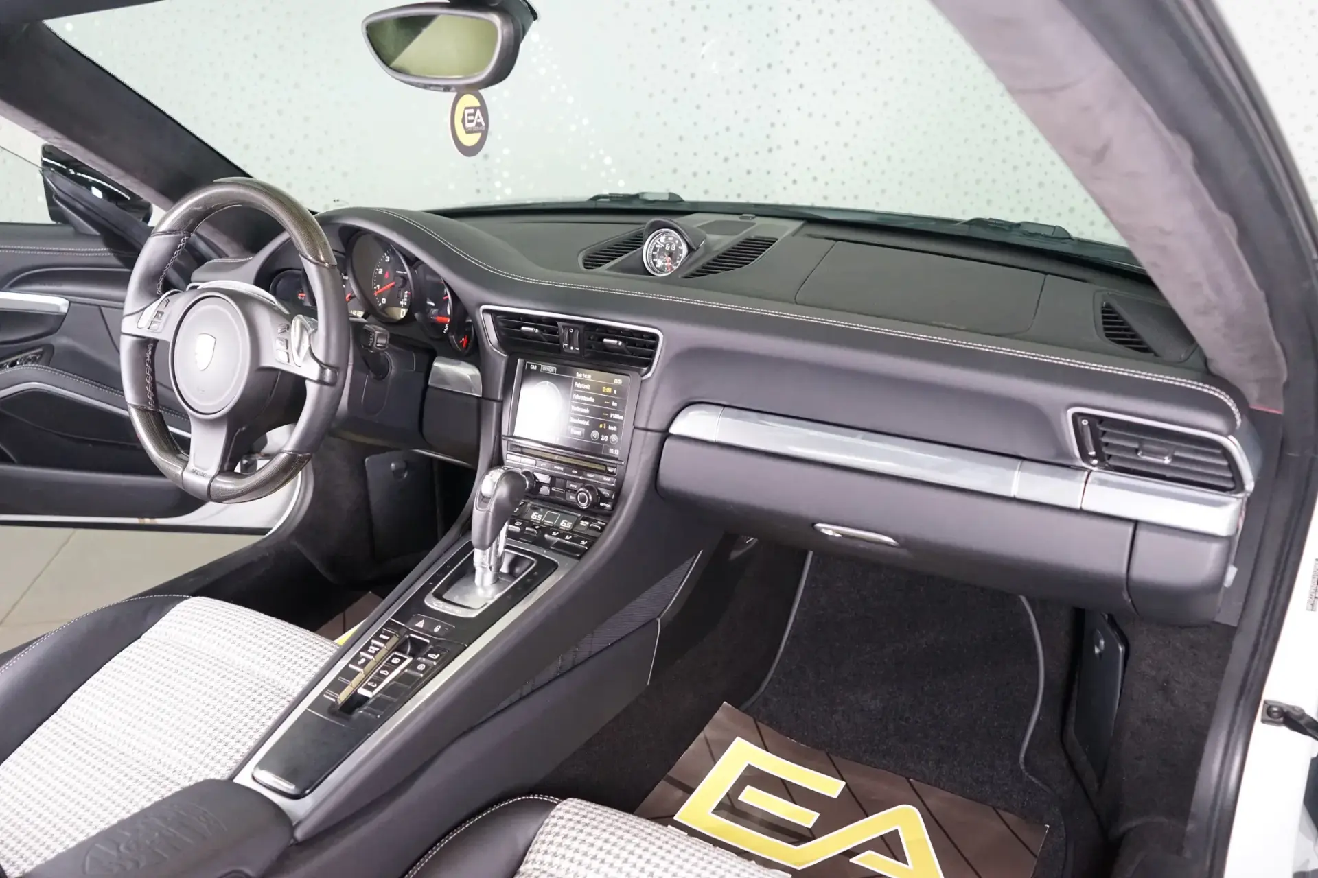 Porsche 911 (991) Carrera 2 PDK 17