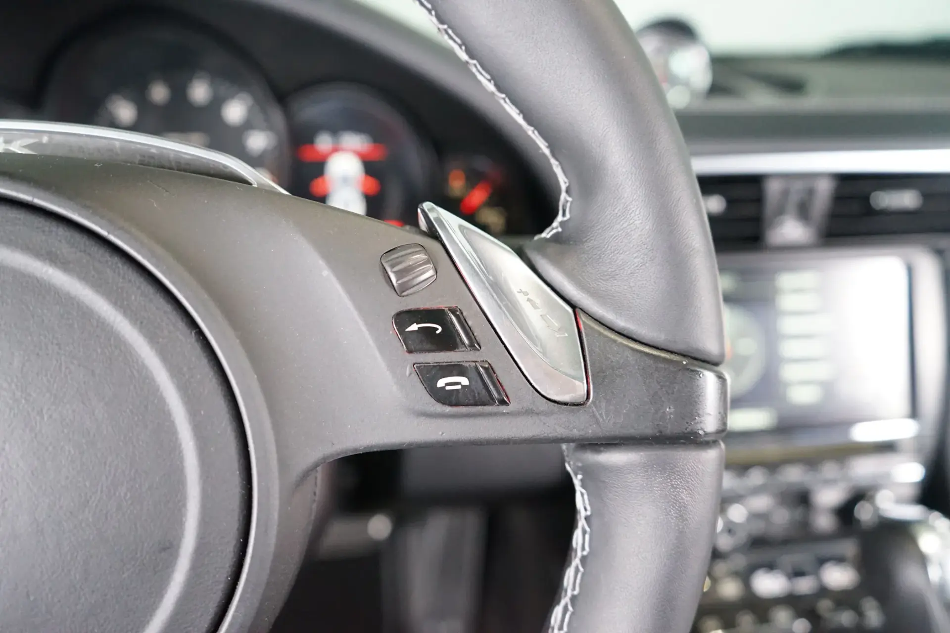 Porsche 911 (991) Carrera 2 PDK 23