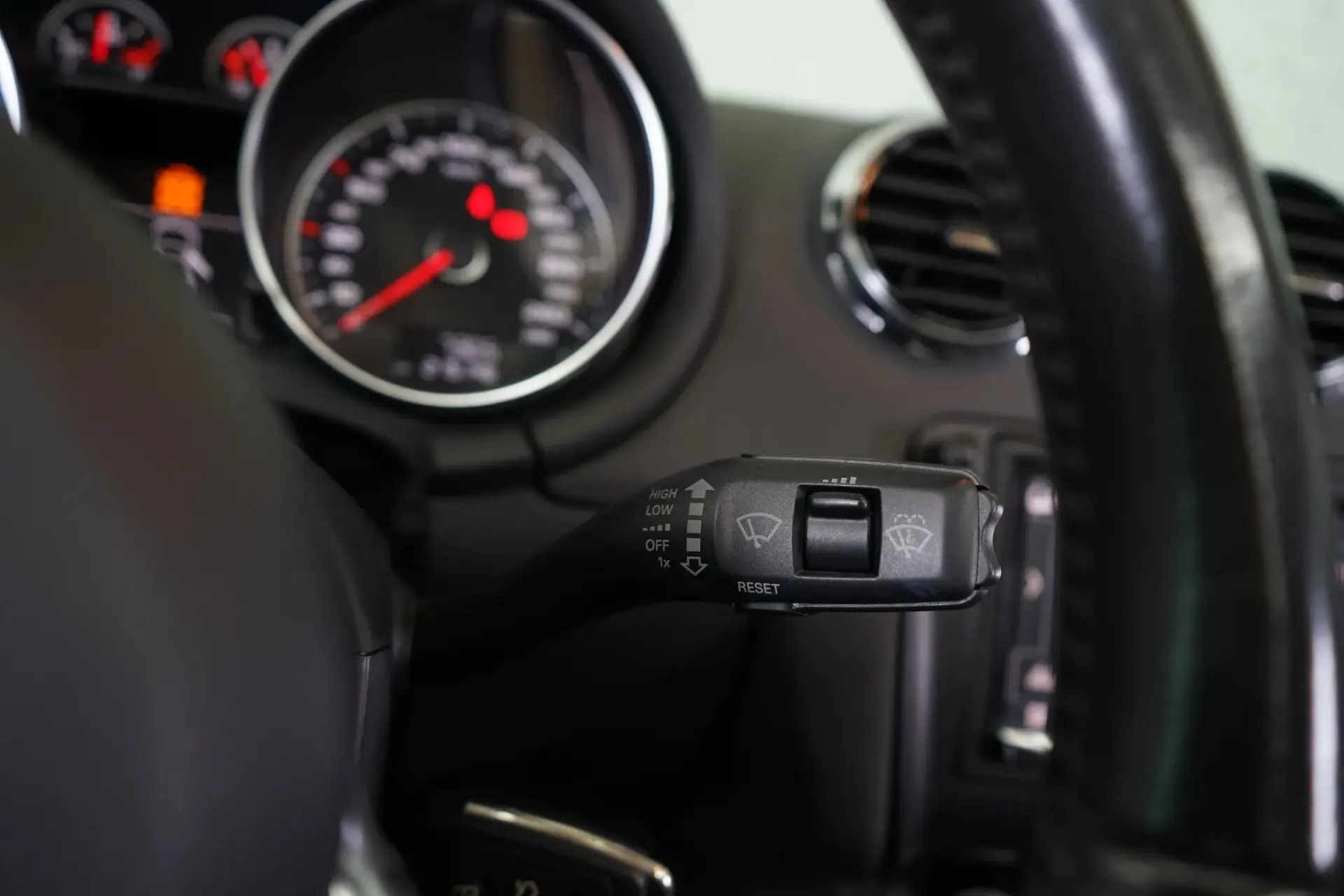 Audi TT Roadster 2.0 TDi 25