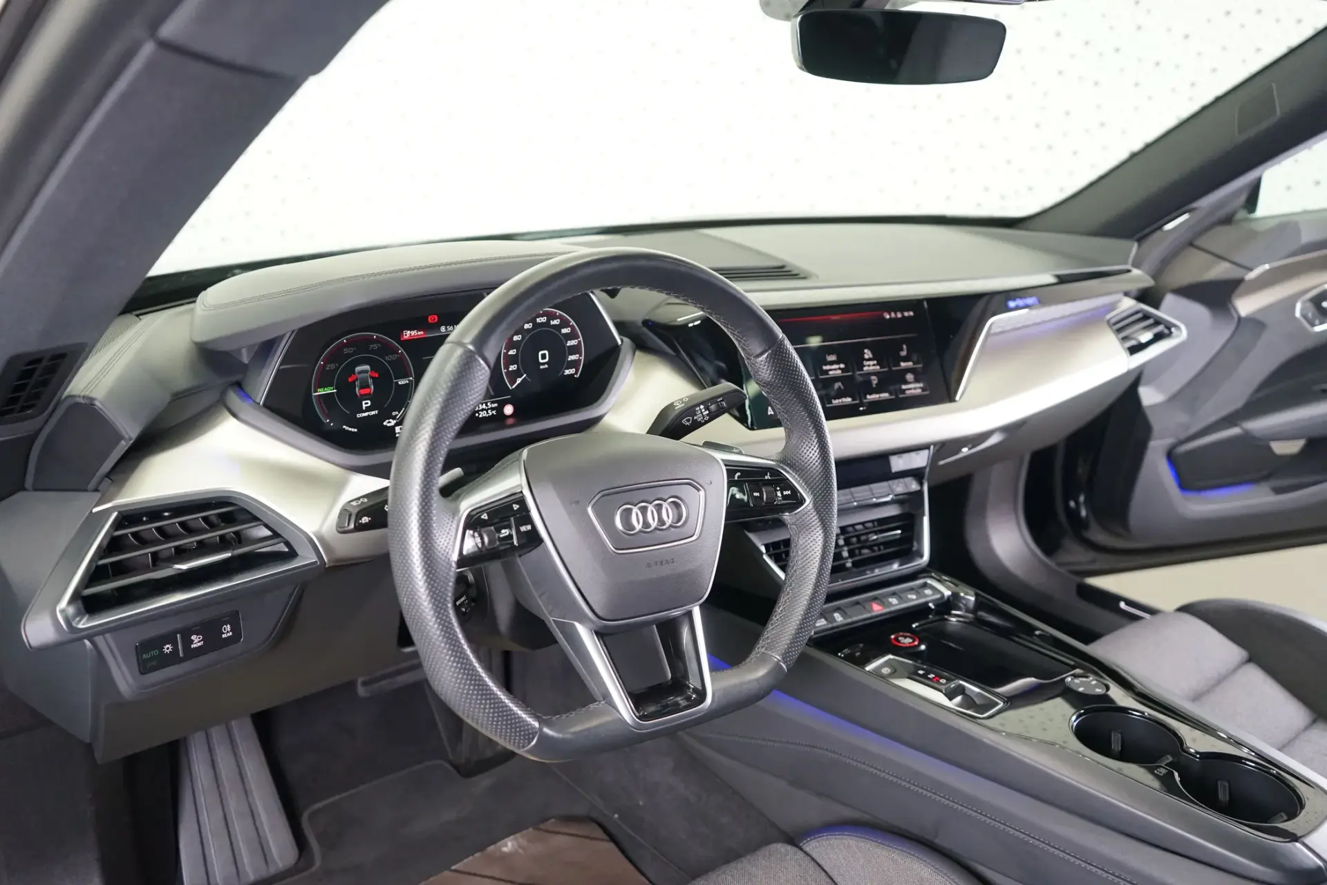 Audi e-tron GT quattro 16