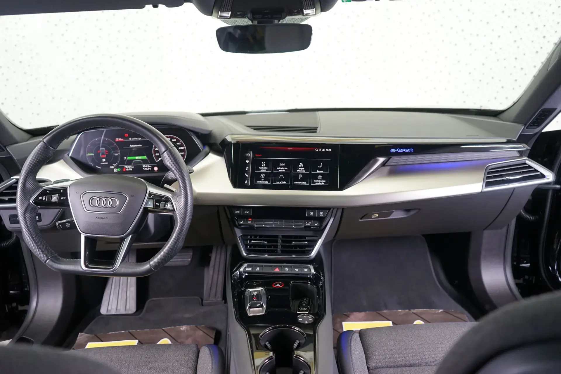 Audi e-tron GT quattro 17