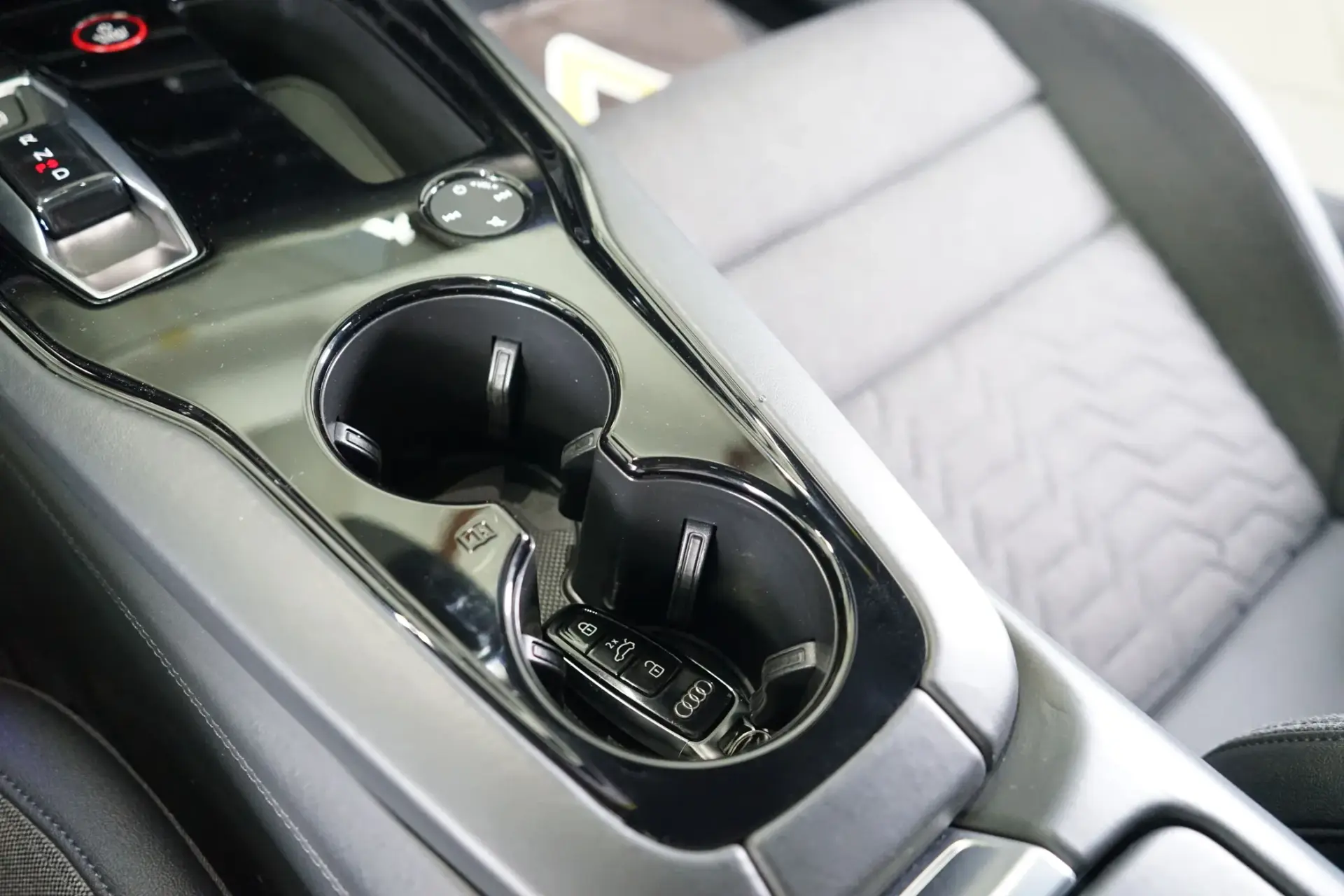 Audi e-tron GT quattro 32