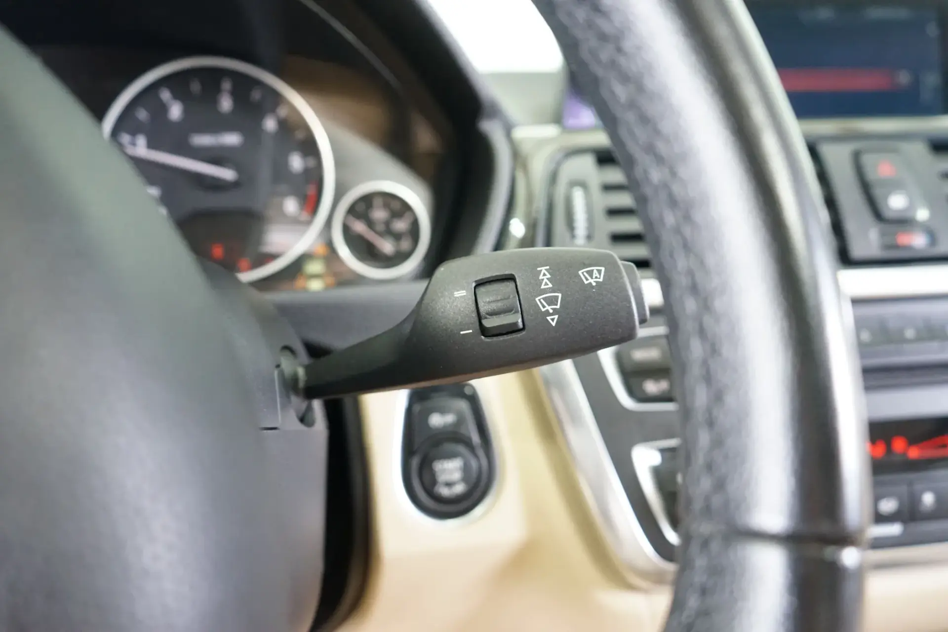 BMW 320 d Line Luxury 27