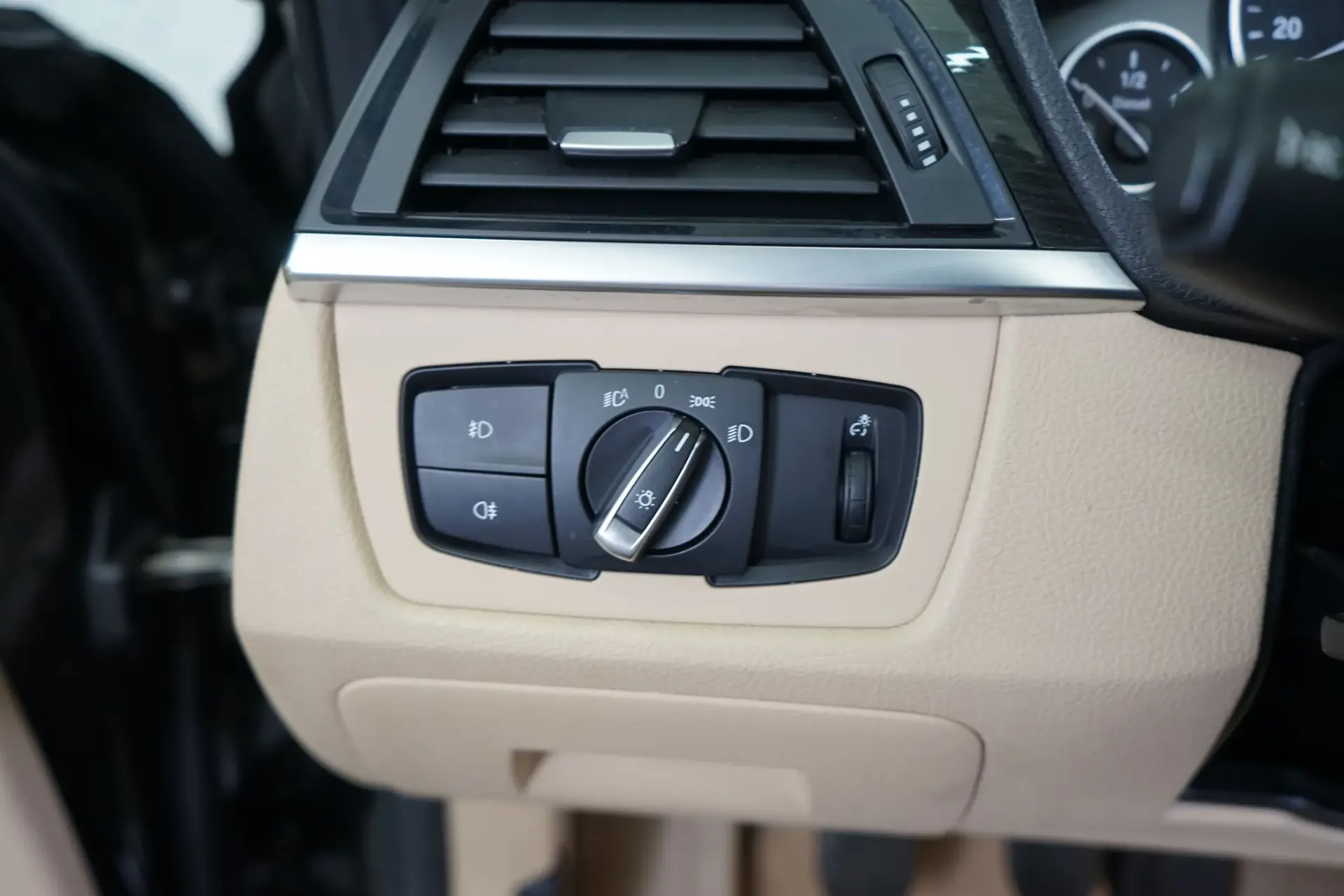 BMW 320 d Line Luxury 29