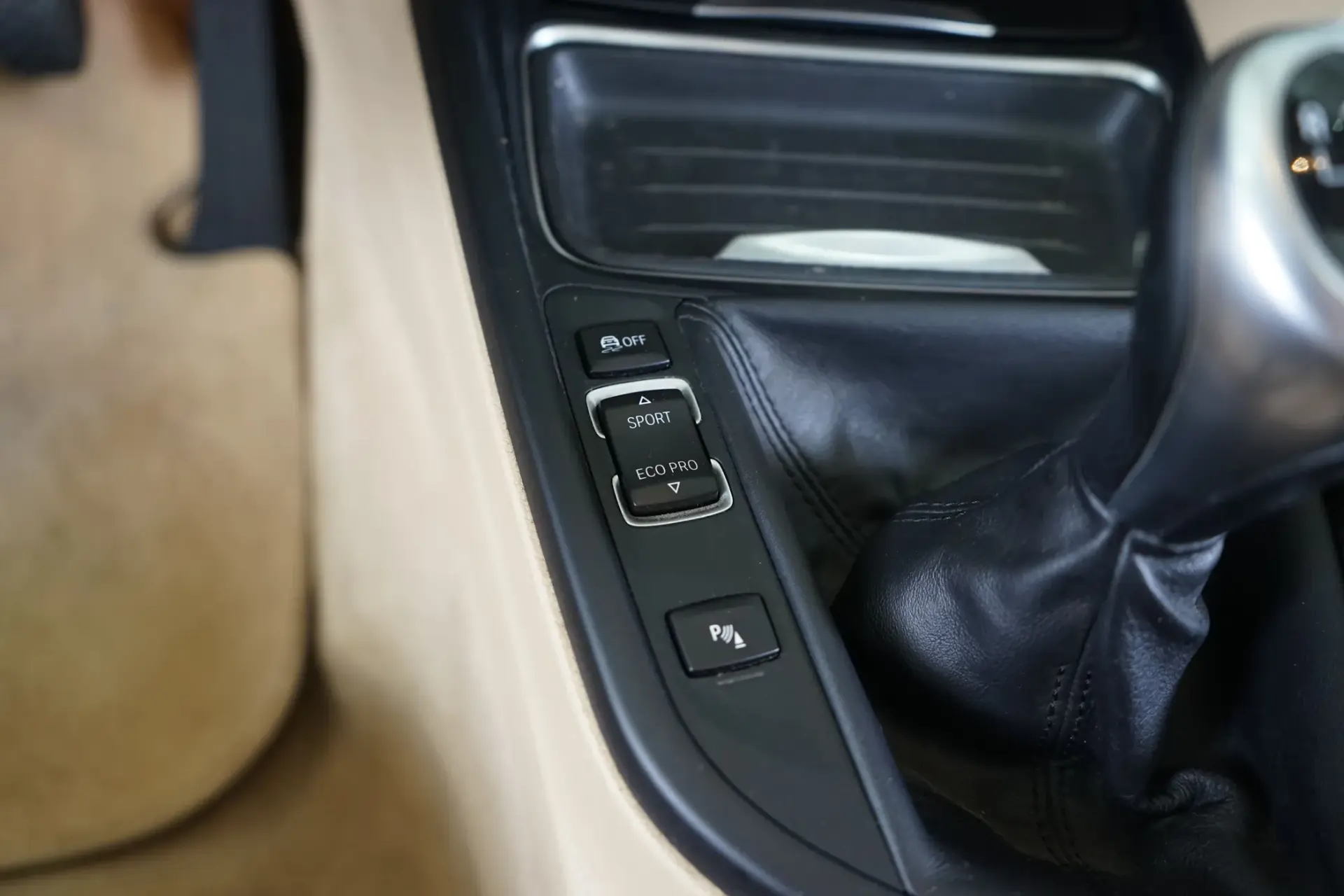 BMW 320 d Line Luxury 32