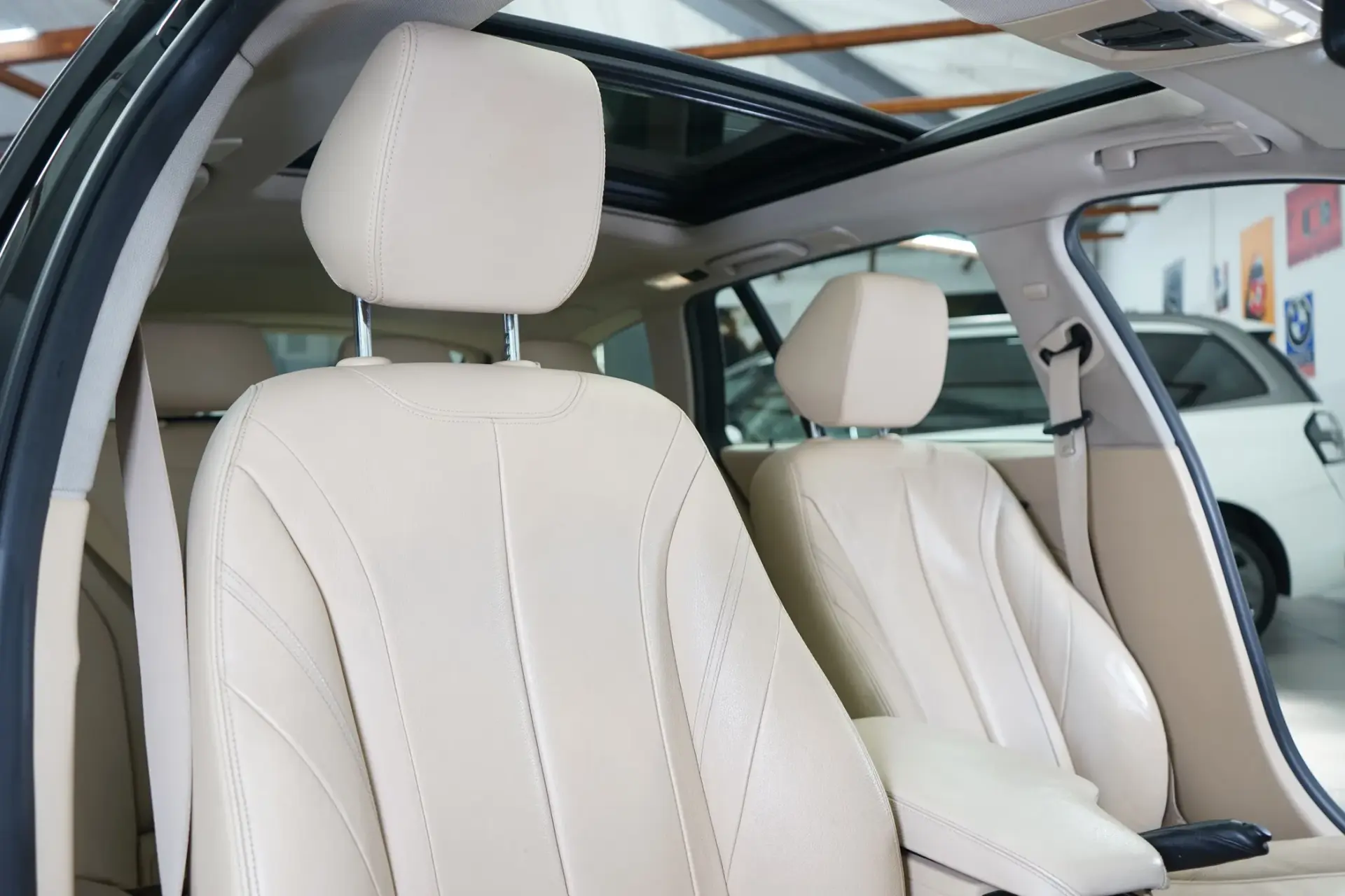 BMW 320 d Line Luxury 43