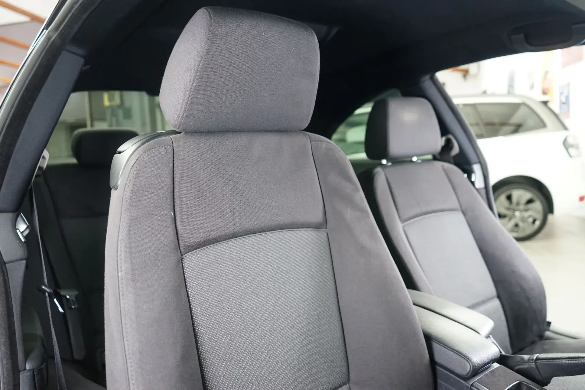 BMW 320 d Coupe Auto 39