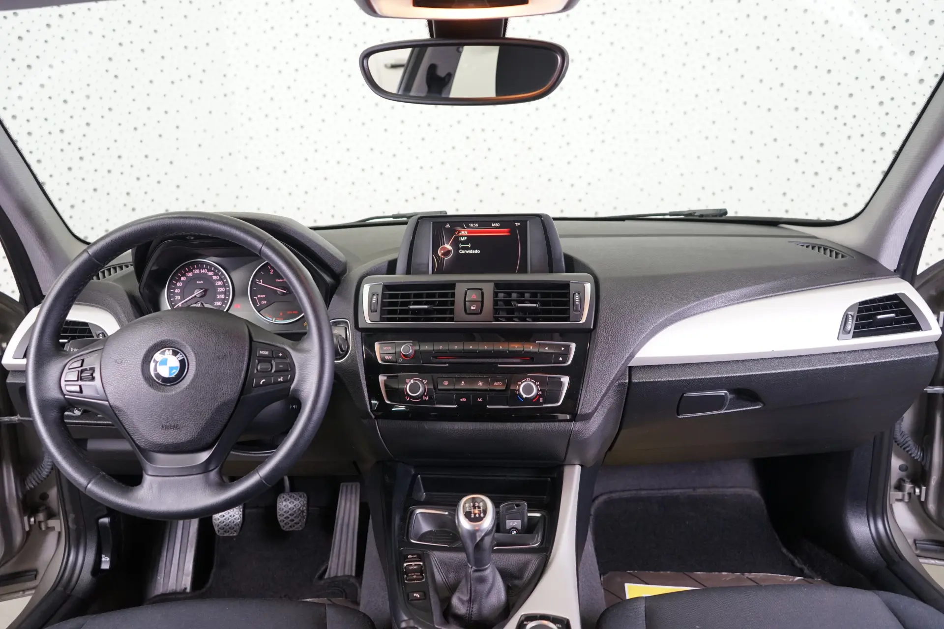 BMW 116 d Line Urban 15