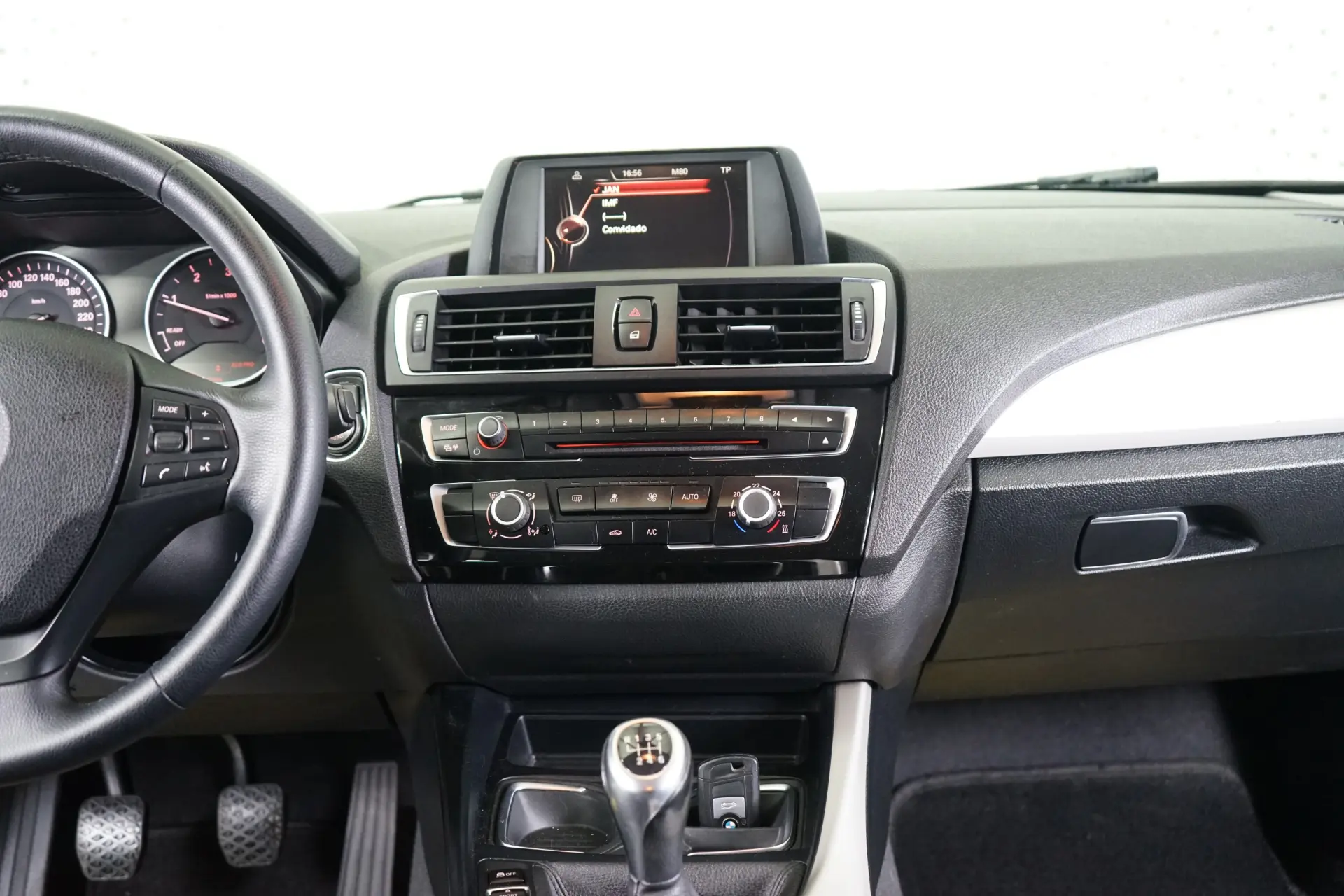 BMW 116 d Line Urban 26