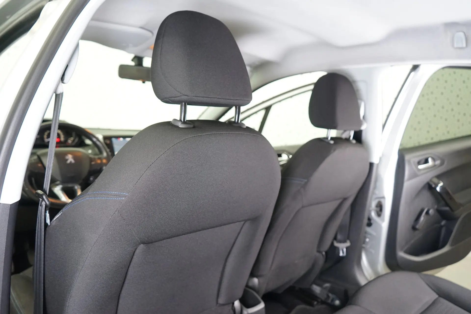 Peugeot 208 1.6 BlueHDi Active 38