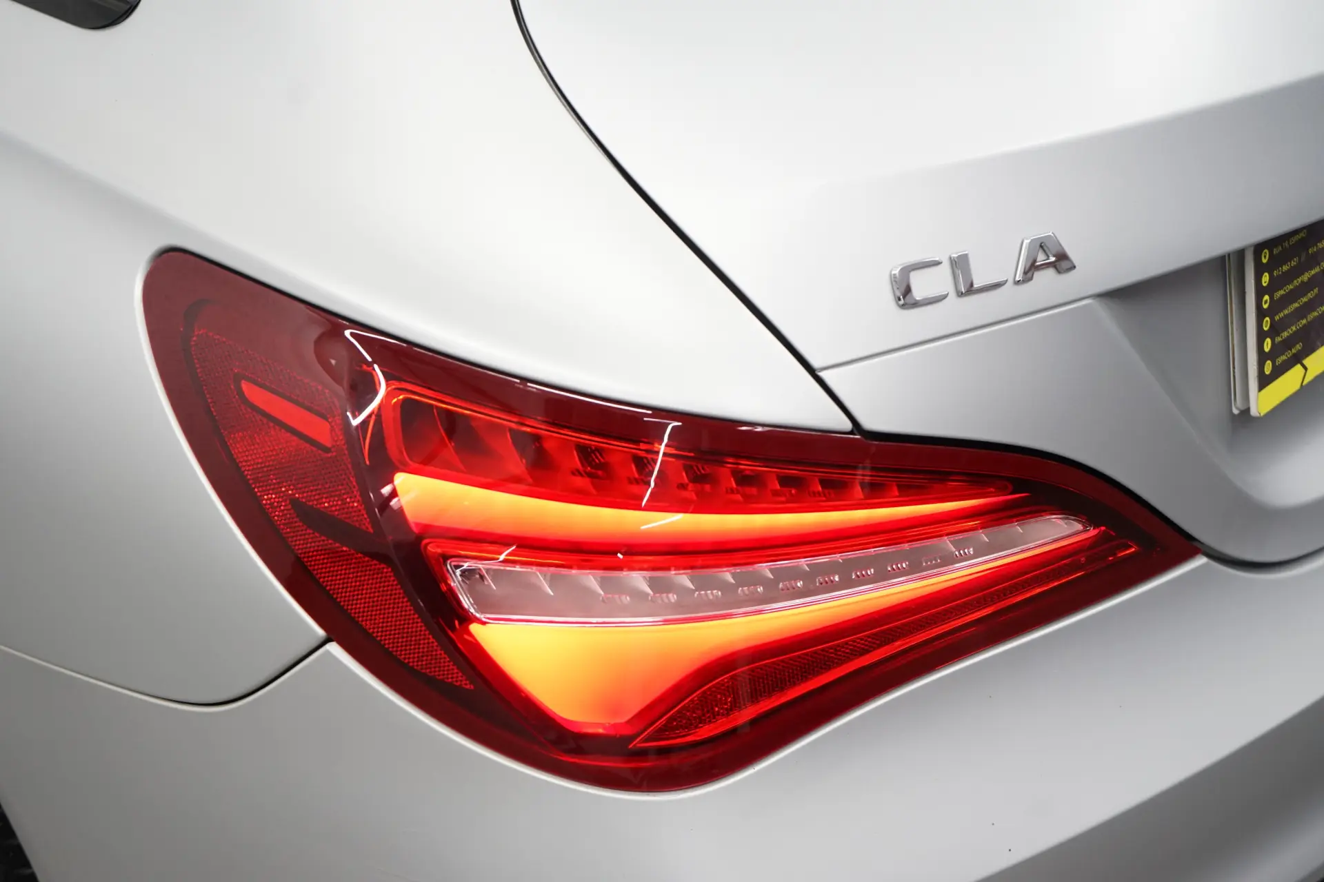 Mercedes-Benz CLA 180 d Shooting Brake AMG Line Aut. 16