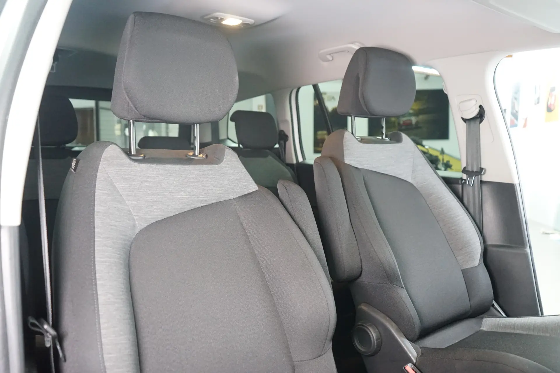 Citroen C4 Spacetourer 1.2 PureTech Feel 31