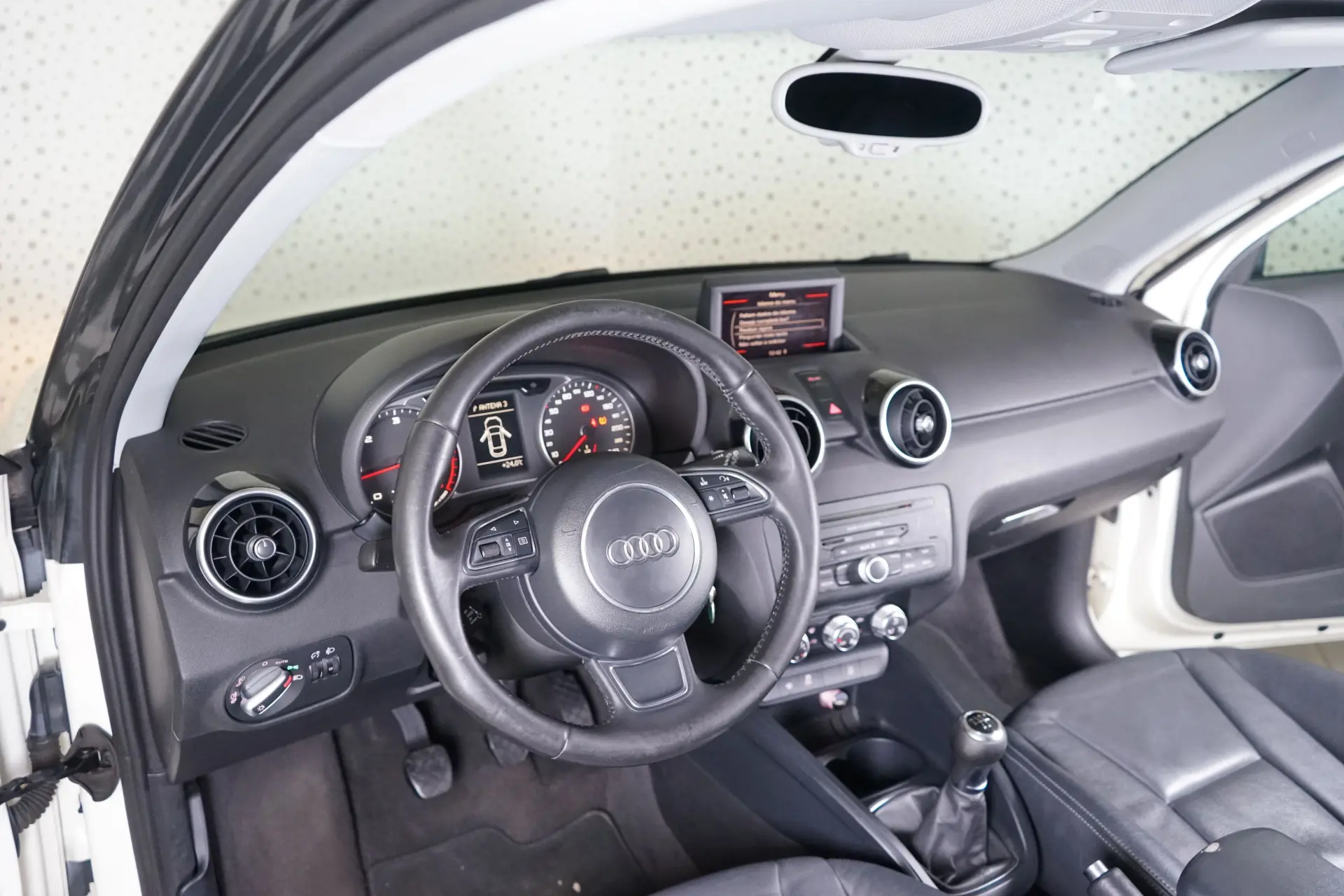 Audi A1 1.6 TDI Ambition 15