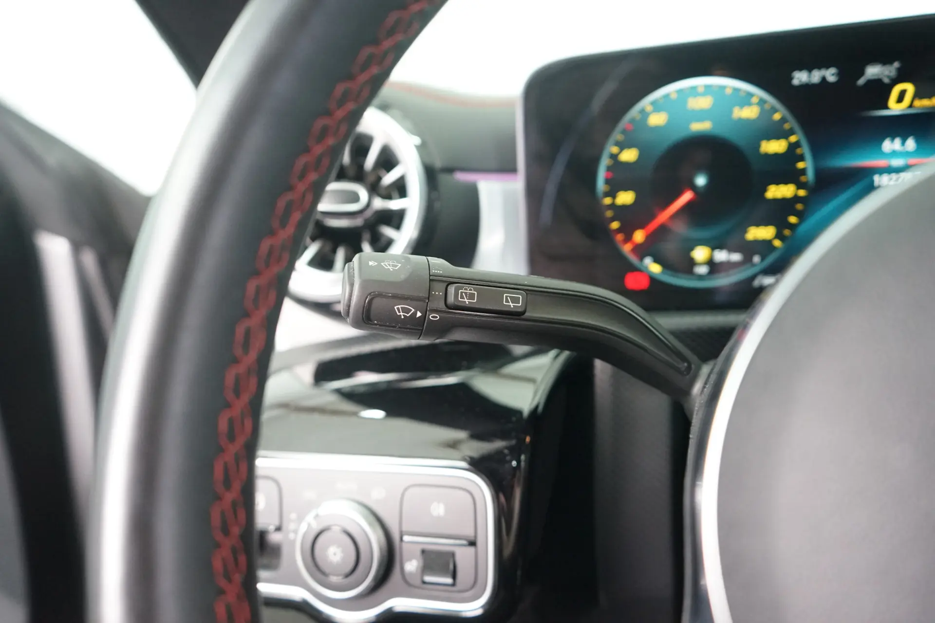 Mercedes-Benz CLA 250 e AMG Line 25