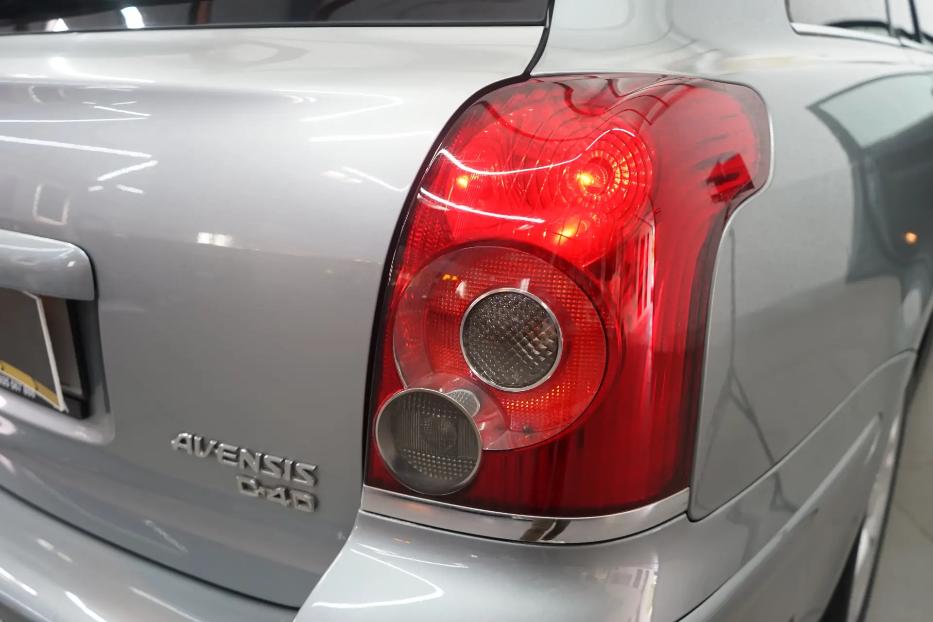 Toyota Avensis SW 2.0 D-4D Exclusive 7