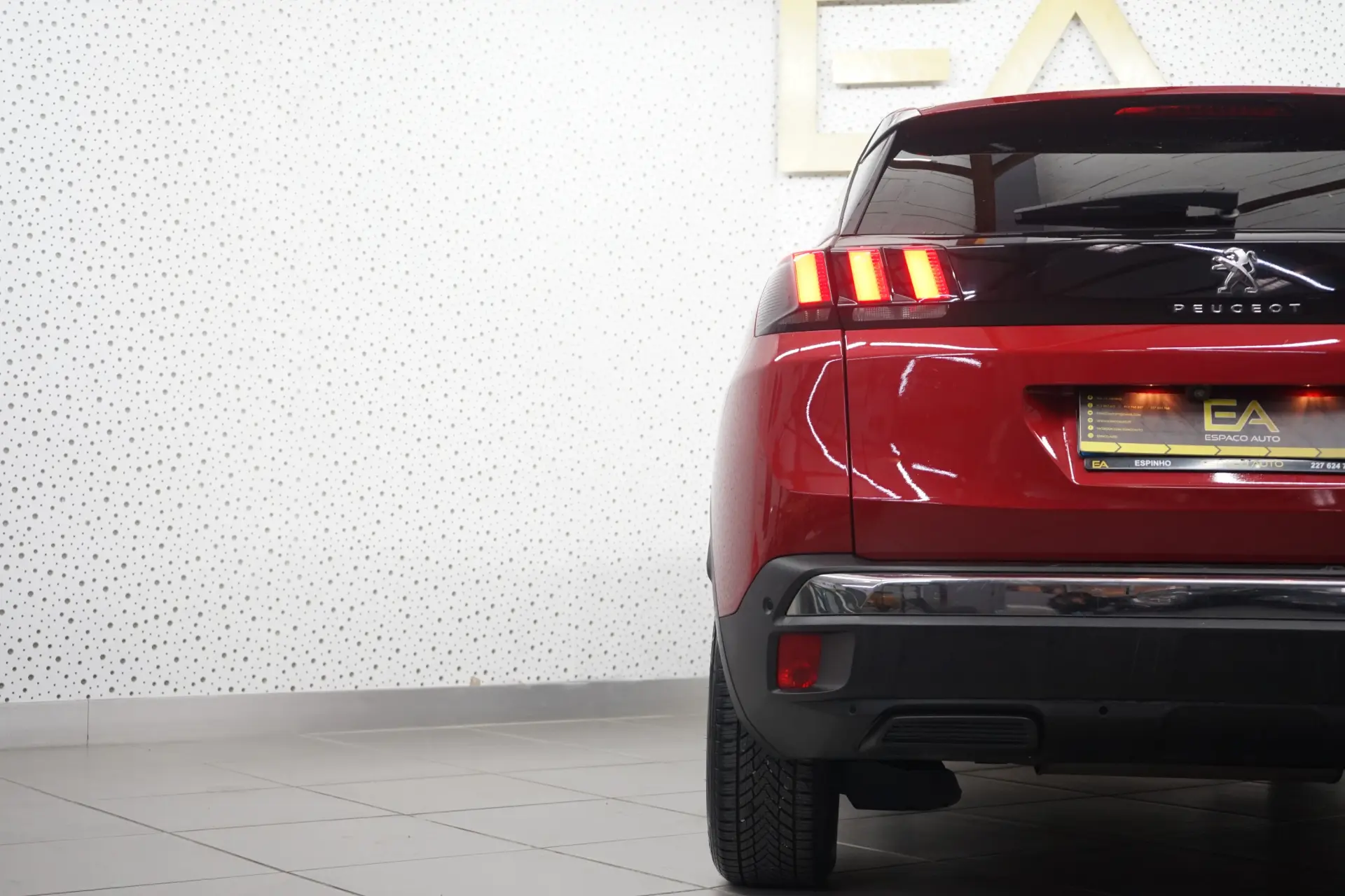 Peugeot 3008 1.2 PureTech Allure EAT8 7