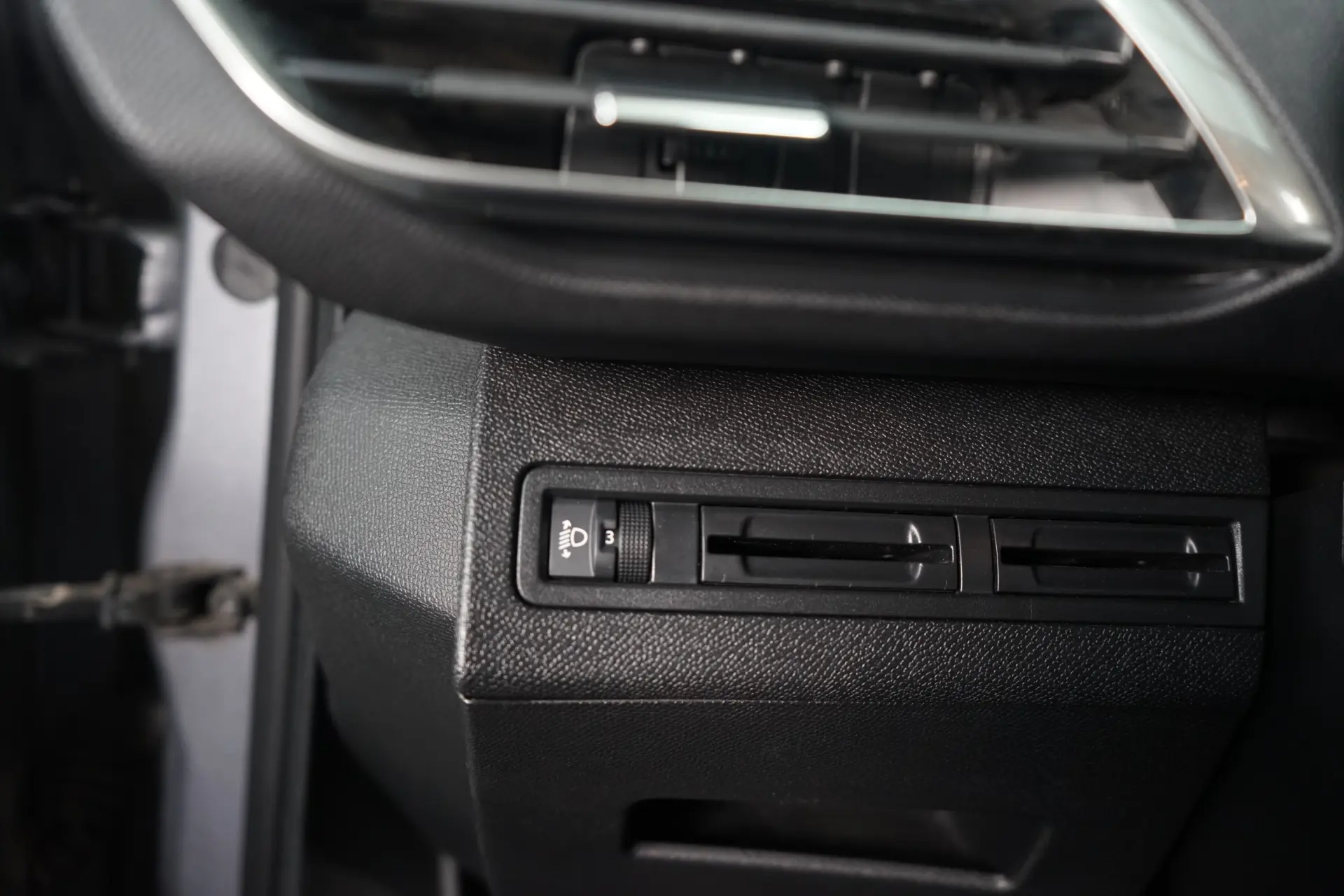 Peugeot 5008 1.5 BlueHDi Allure EAT8 23