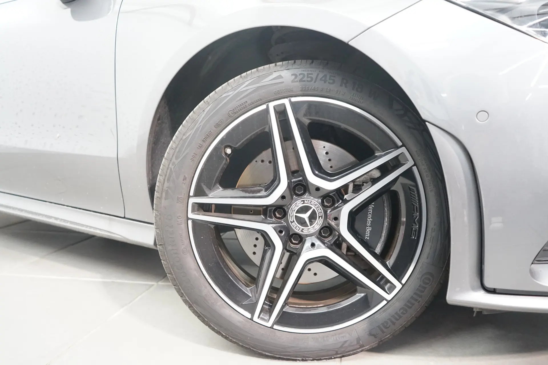 Mercedes-Benz CLA 250 e AMG Line 10