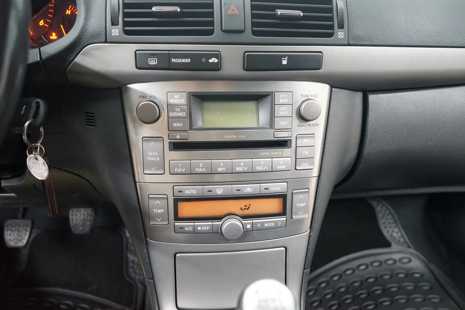 Toyota Avensis SW 2.0 D-4D Exclusive 21