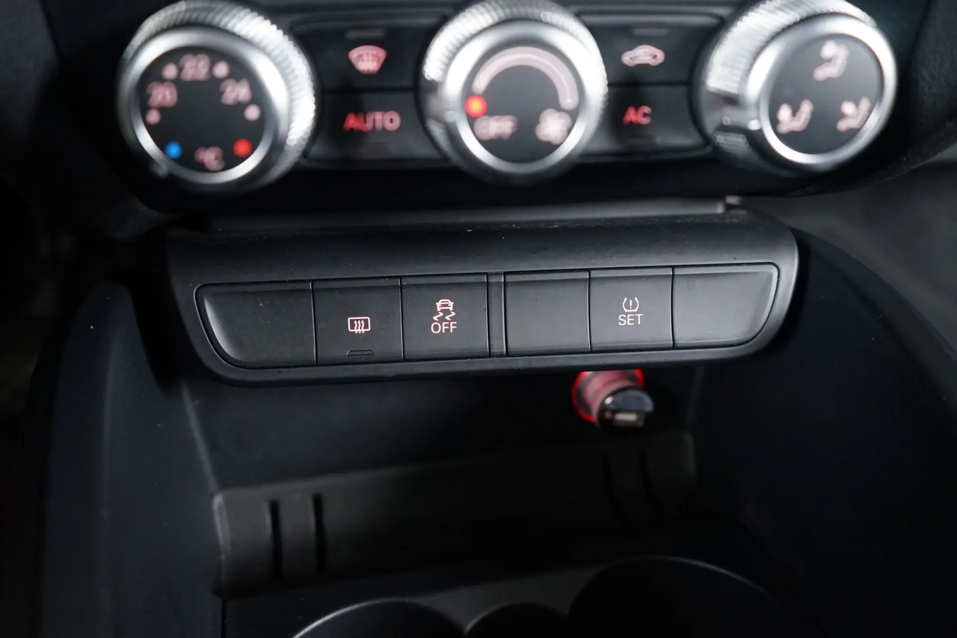 Audi A1 1.6 TDI Ambition 28