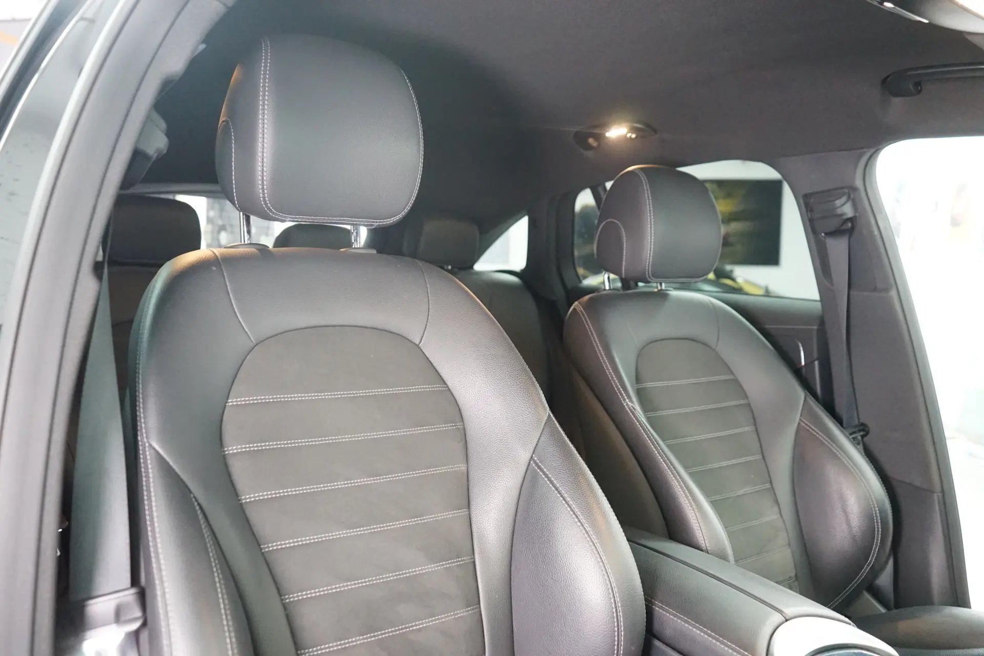 Mercedes-Benz EQC 400 4Matic 38