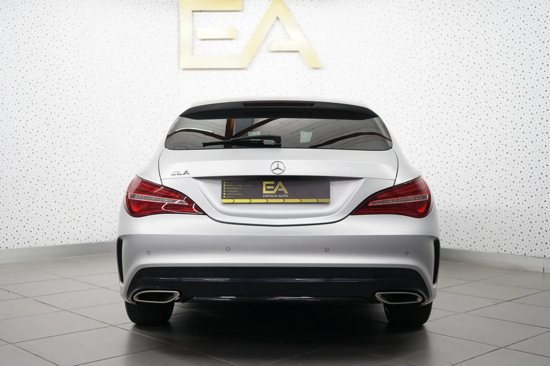 Mercedes-Benz CLA 180 d Shooting Brake AMG Line Aut. 5