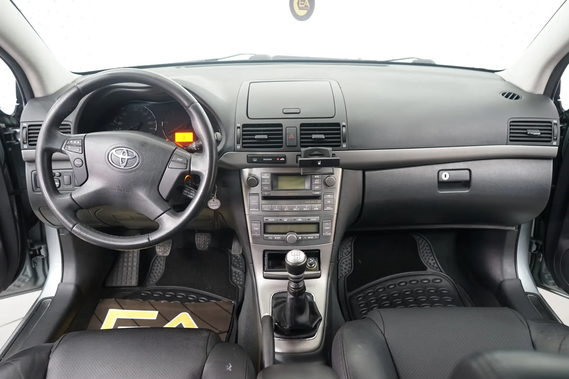 Toyota Avensis SW 2.0 D-4D Exclusive 19
