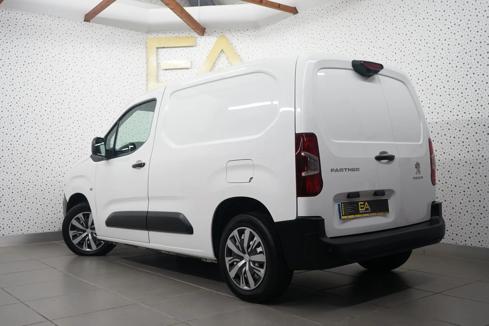 Peugeot Partner 1.5 Blue-HDI Asphalt L1 EAT8 6