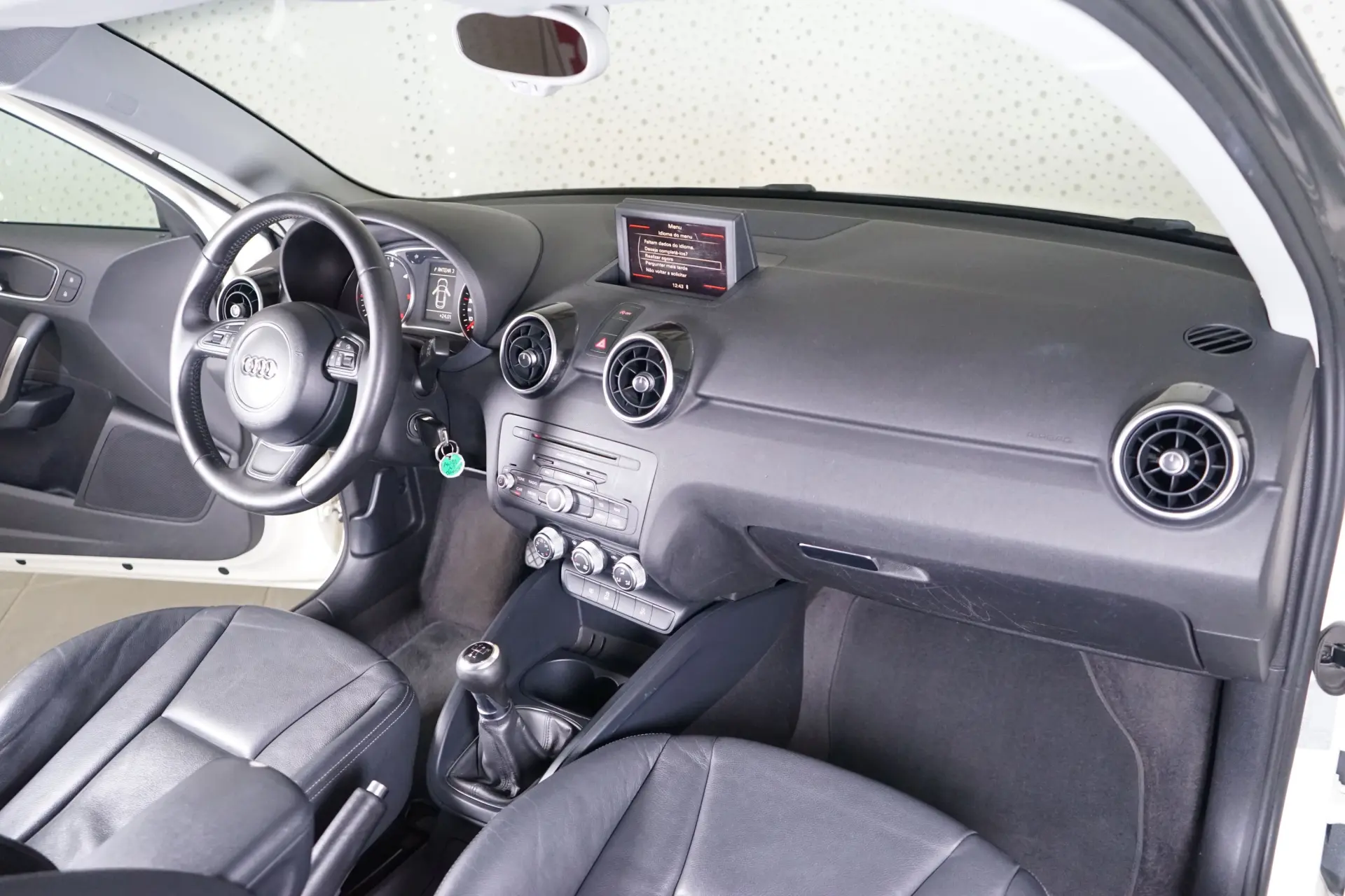 Audi A1 1.6 TDI Ambition 16