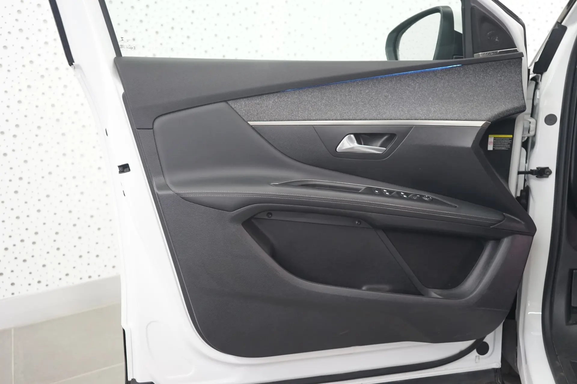 Peugeot 3008 1.2 PureTech Allure Pack EAT8 16