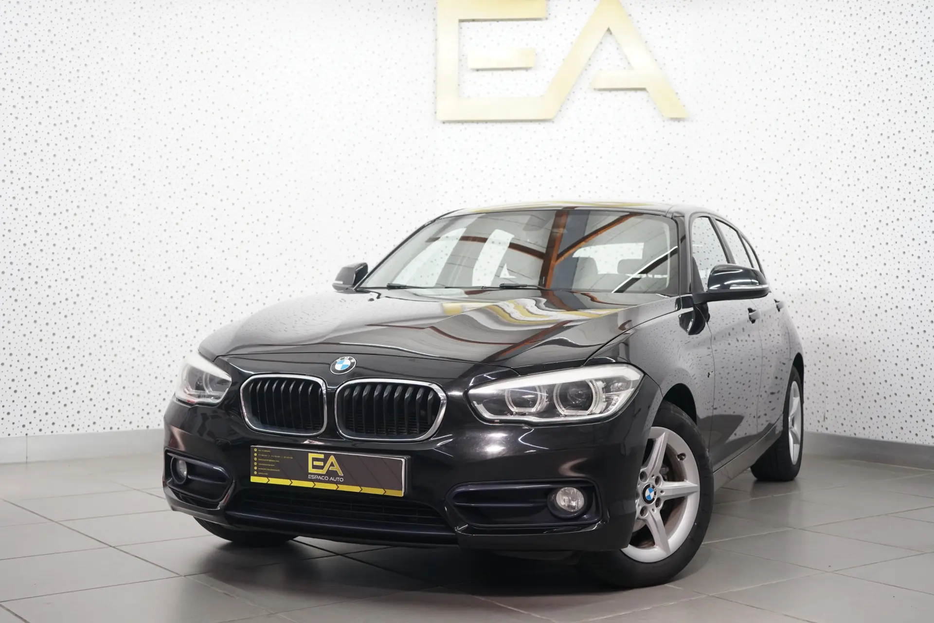BMW 116 d Line Luxury Auto 3