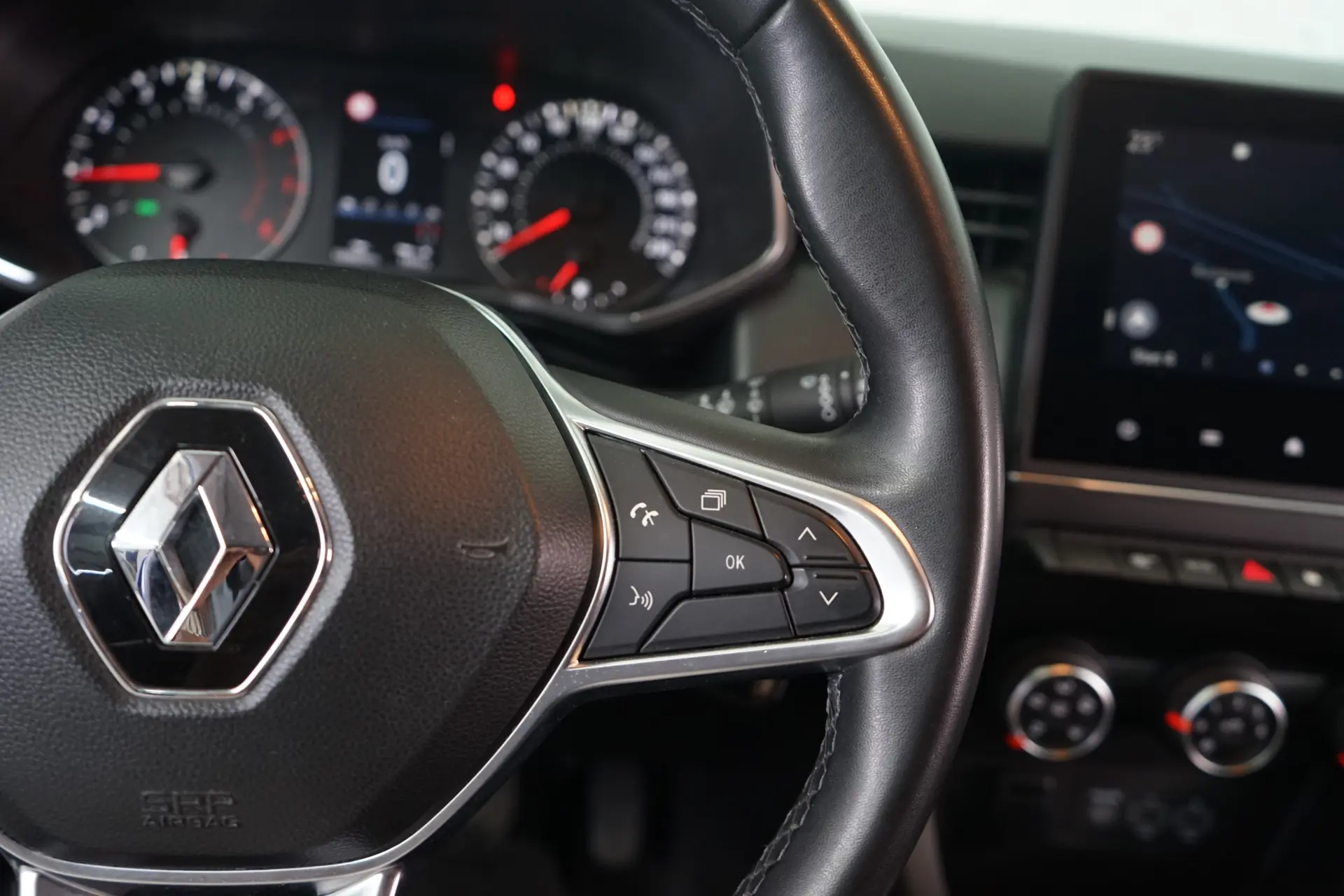Renault Clio 1.0 TCe Exclusive 18
