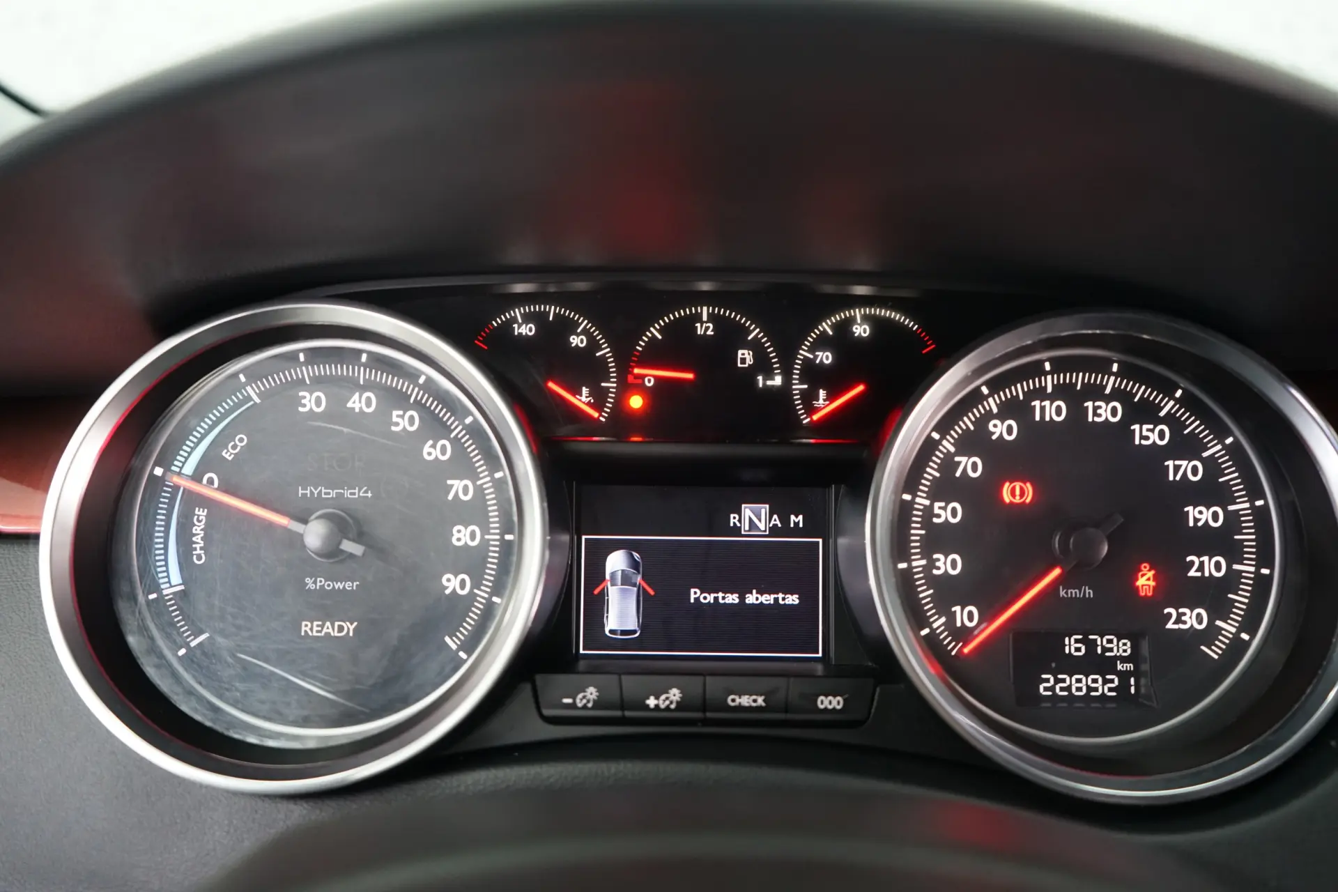 Peugeot 508 RXH 2.0 HDi Hybrid4 2-Tronic 24