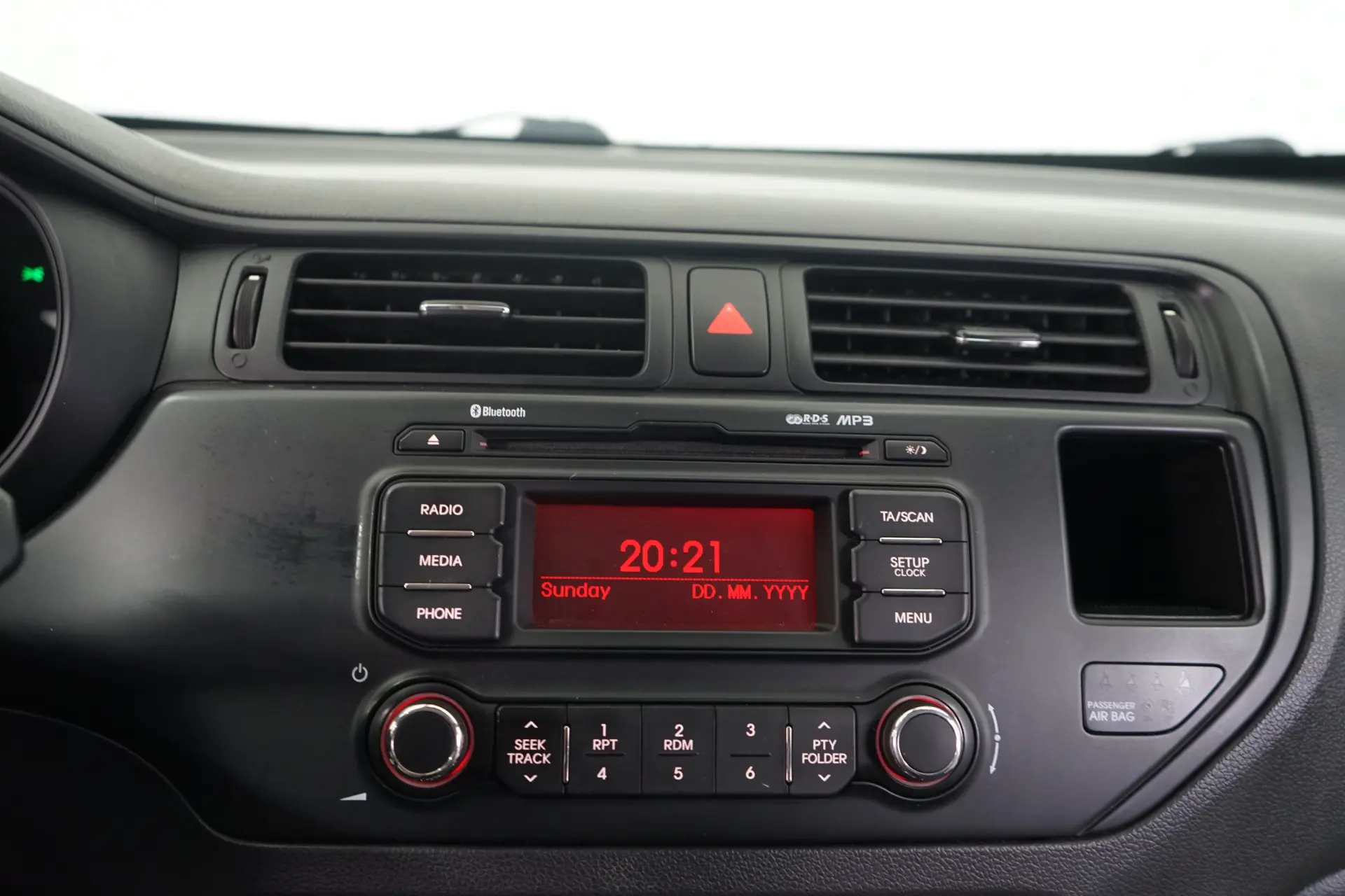Kia Rio 1.1 CRDi LX 27