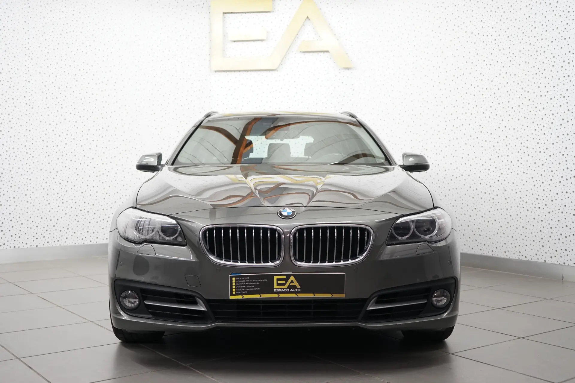 BMW 520 d Exclusive Auto 129g 2