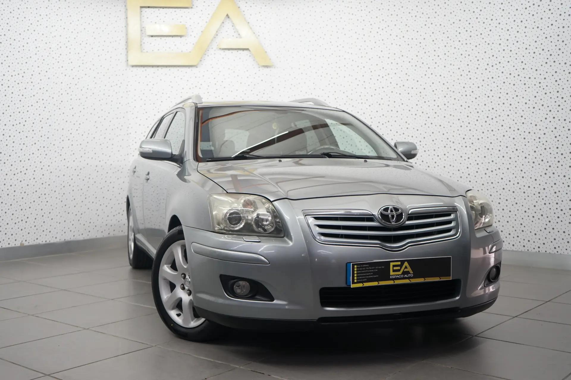 Toyota Avensis SW 2.0 D-4D Exclusive 1